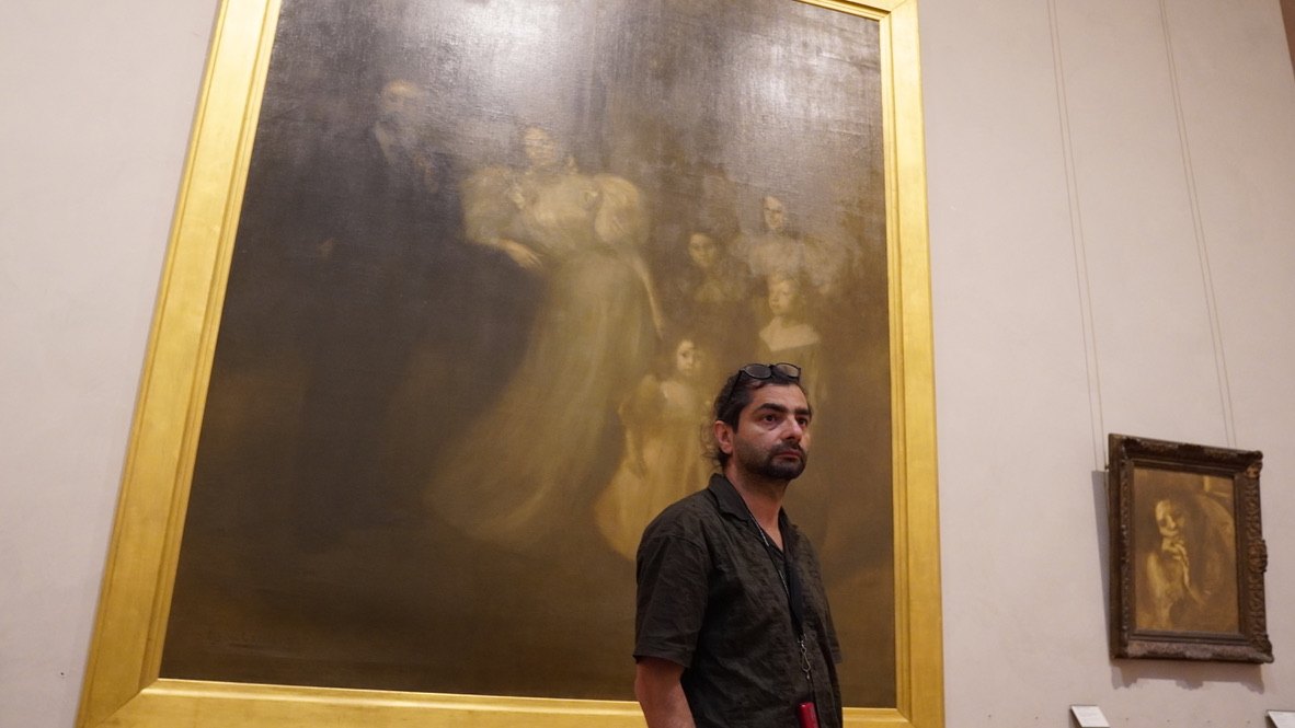 Ömer F. Gürlesin in the painting galleries of the Musée des Beaux-Arts de Lyon